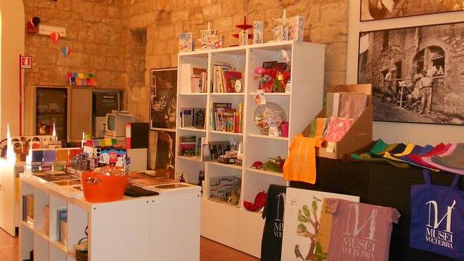 Aperitivi e concerti, i musei scacciano la crisi