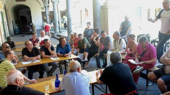In piazza delle Vettovaglie commercianti esasperati