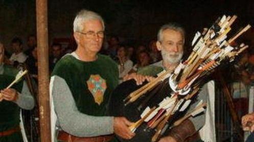Corteggi e sbandieratori per San Paolino