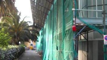 In disuso da due anni Ordine a Bankitalia «Via l’impalcatura»