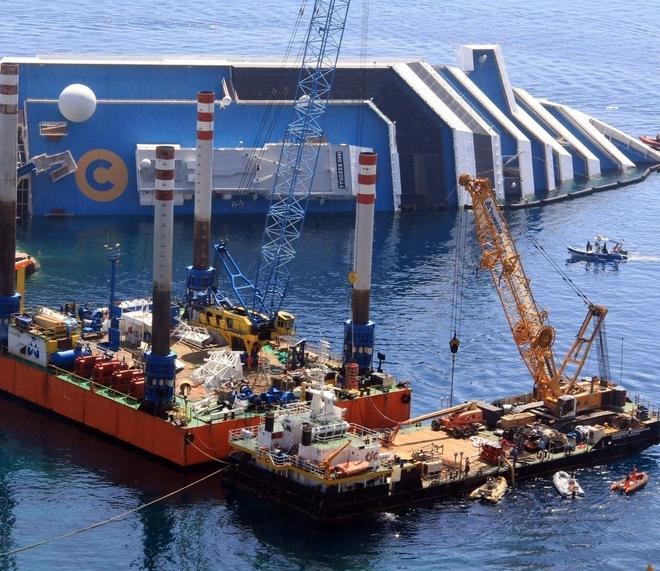 Concordia, sei mesi dal disastro Le&nbsp;famiglie francesi: «È un fiasco giudiziario» 
