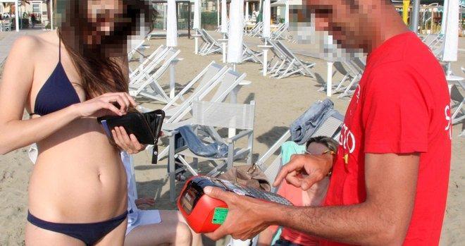 Niente scontrino, stangati dieci bagni 