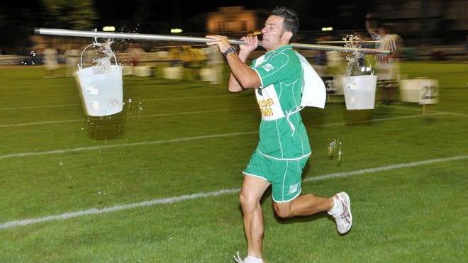 Un “cinese” scatena la polemica al Palio