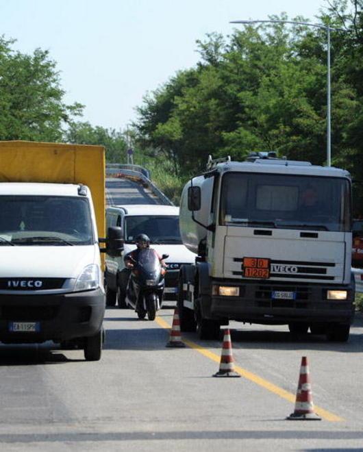 206, stop al transito dei camion 