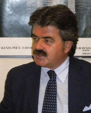 Risse tra ubriachi, il sindaco lancia l’sos