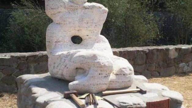 Inaugurata la scultura di Savino