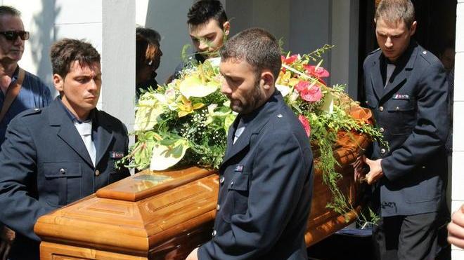 Fra le suore di clausura il funerale dell’ex dirigente comunista