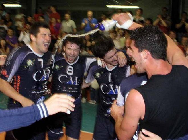 Don Milani senza requisiti E così Carrara ospita Massa