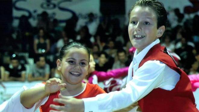 Angelica e Simone trionfano nella danza