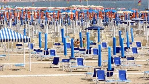 Sciopero delle spiagge il 3 agosto ombrelloni chiusi fino alle 11