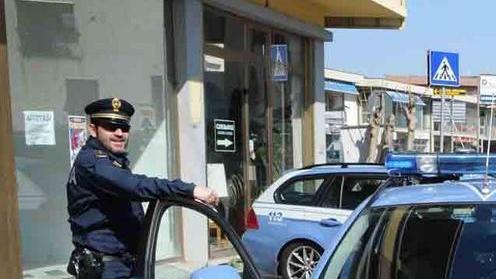 Minaccia di dar fuoco alla casa