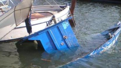 Peschereccio affonda Intervento di Capitaneria e sub