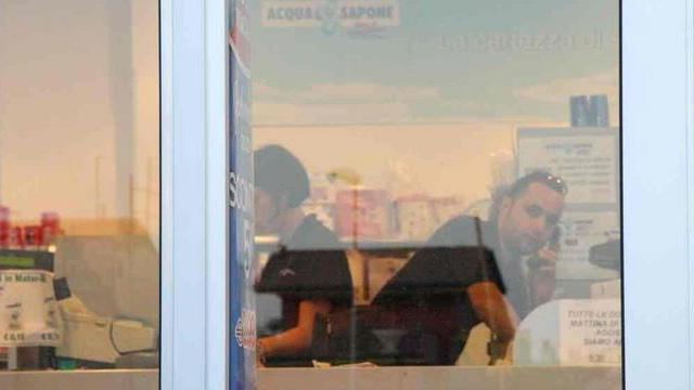 Rapina in via Pisano: da solo e armato di pistola