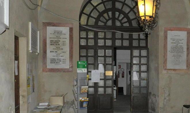 Pollai abusivi, il Comune confisca 