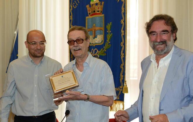 La città premia il suo artista internazionale 