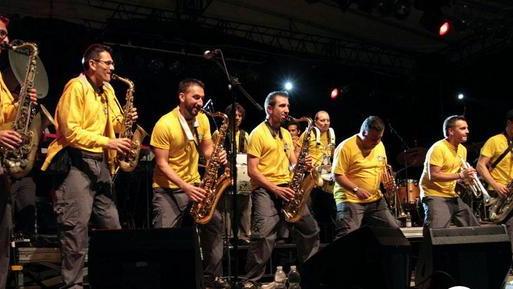 La Magicaboola Brass Band ora vola in alto