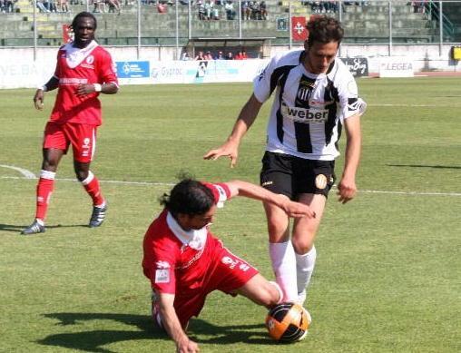 La Carrarese batte tre colpi di mercato 