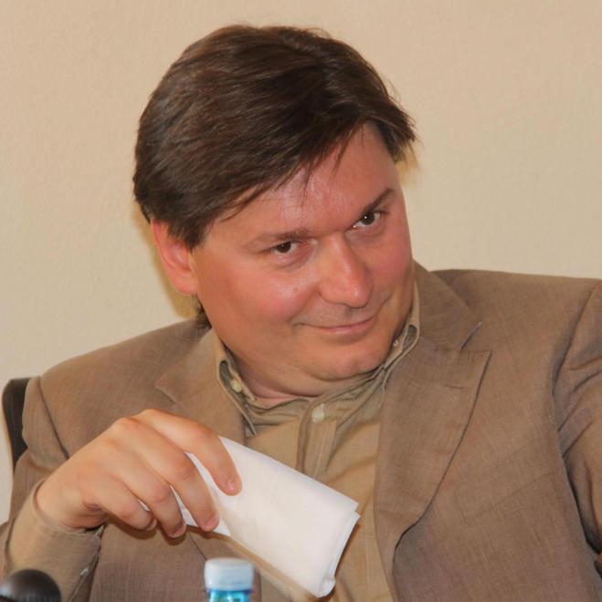 Sanità, Casamenti attacca il sindaco «Subisce in silenzio queste decisioni»