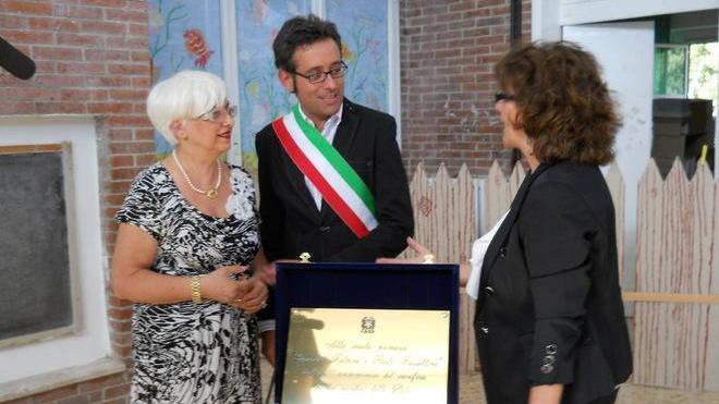 Alla scuola di Guasticce la targa del prefetto