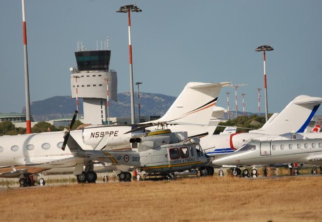 Aeroporto di Olbia, al setaccio i jet dei nababbi 