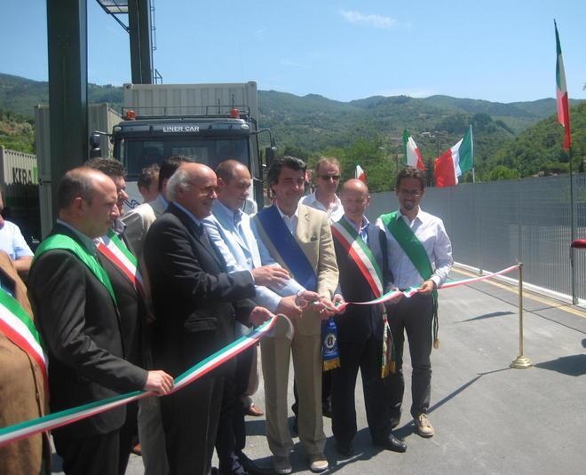 Finito l’incubo dei tir ora il marmo viaggia sulla ferrovia 