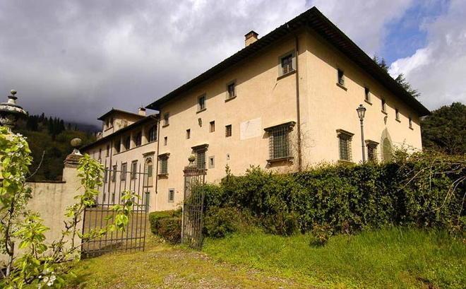 Cambia la gestione di Villa Mulinaccio 
