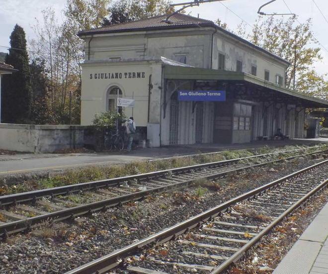 Chiusi a chiave per sbaglio alla stazione