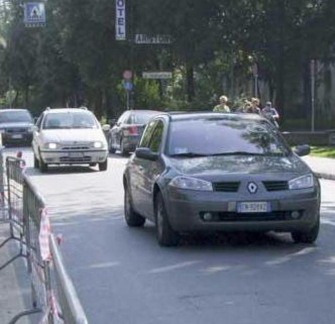 Asfaltatura fonoassorbente in via Matilde 