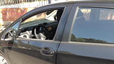 Auto aperte e svaligiate col telecomando universale