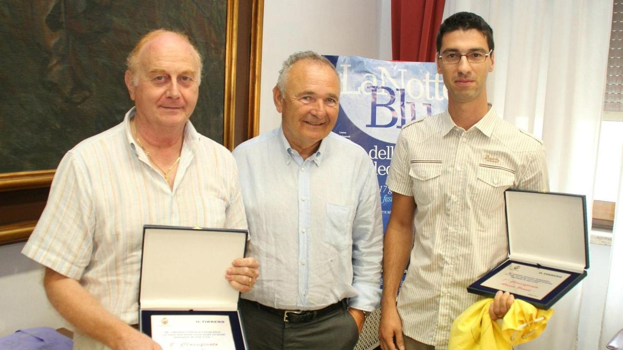 Ballerine, stelle marine e sorrisi: i vincitori del concorso “Fotografa la tua notte blu”