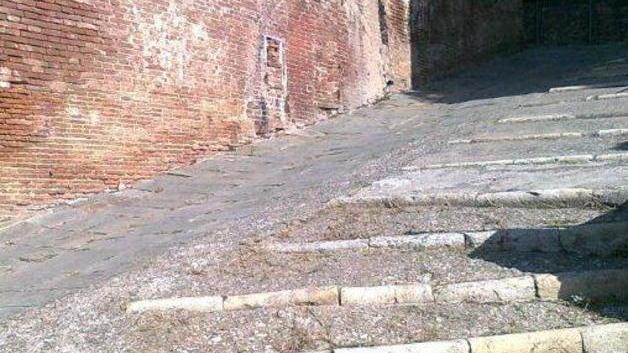 Un corrimano per gli anziani