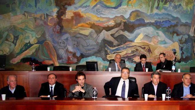 Sindaco, dimissioni per salvare l’edilizia