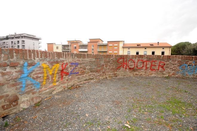 «Mi offro per pulire le Mura, ogni giorno» 