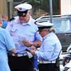 Sosta, coppia contesta una multa 