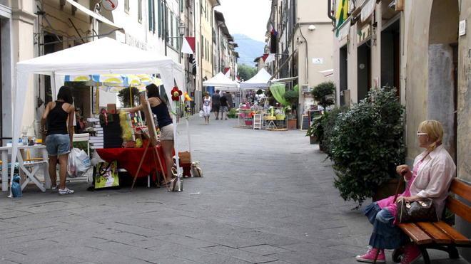 Centro abbandonato, ira dei negozianti