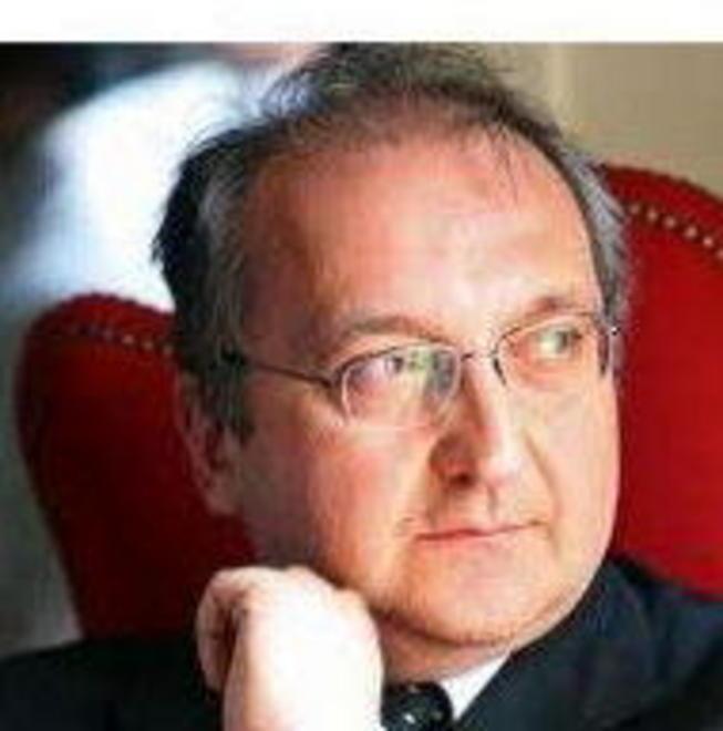 Ospite del residence, direttore d’orchestra derubato nel sonno 