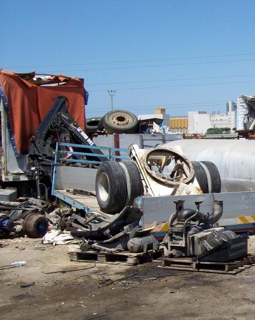 Lavoro al nero nella discarica abusiva 