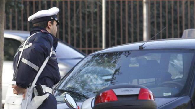 In sei mesi sequestrate 563 auto: viaggiavano senza assicurazione