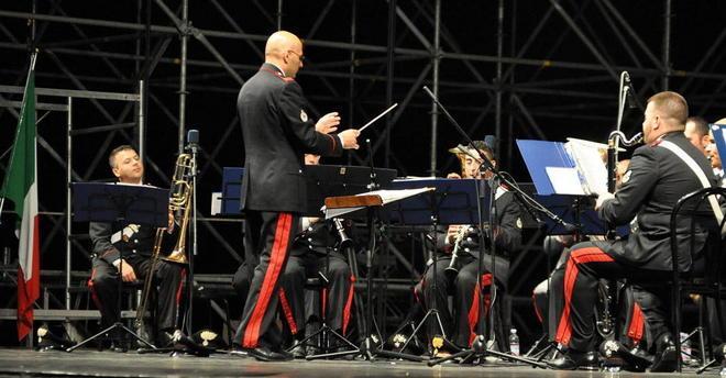 La Fanfara dei Carabinieri strega il pubblico del festival 