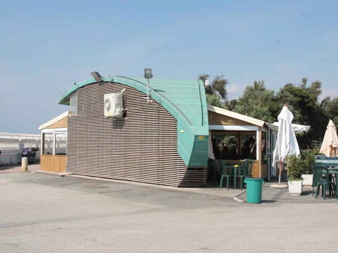 «Siamo un bar per famiglie, tutto regolare» 