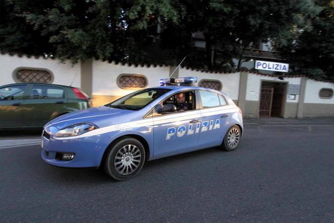 Sorpresi a rubare in un appartamento vengono arrestati alla stazione 