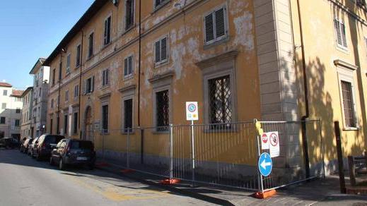 Seicento firme contro il trasferimento del Sert in via Barzino