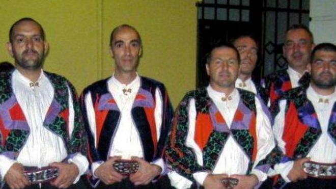 Una festa delle isole con Cecilia Concas e i ballerini di Oliena