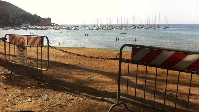 San Cerbone, rimosso il cantiere