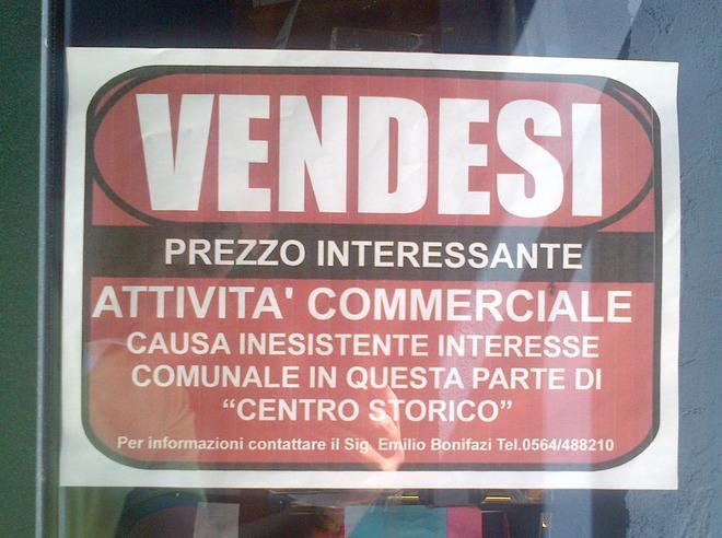 Cerciello ai commercianti «Il Comune è con voi» 