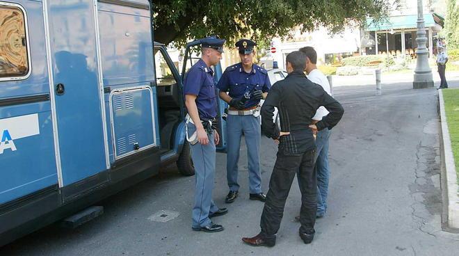 Controlli per allontanare i ladri 