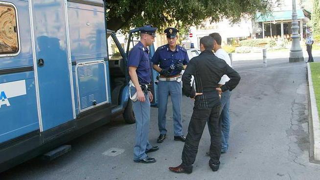 Controlli per allontanare i ladri