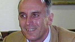 Le fogne non ci sono e nel fosso rischiano di finire i liquami