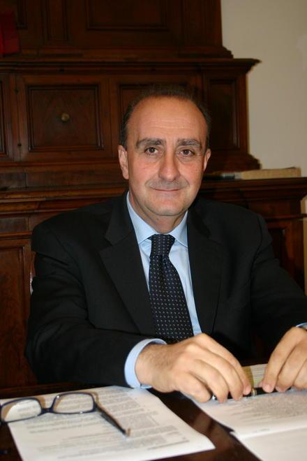 Motociclista ferito in uno scontro