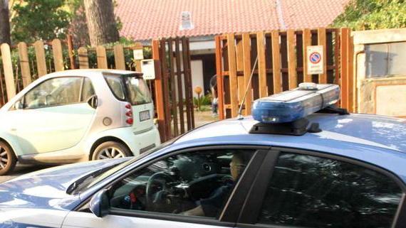 I vicini terrorizzati si barricano in casa